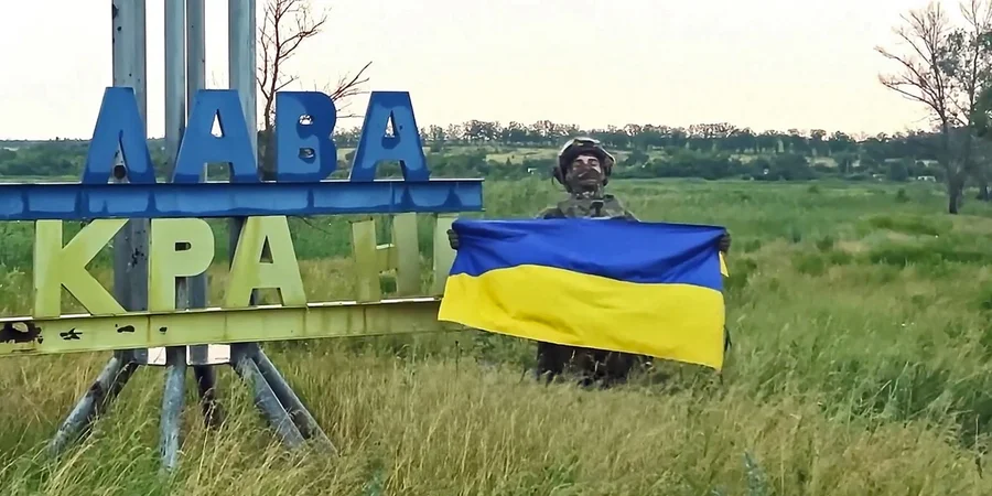 "Битва дронів: чи вдасться Україні перемогти Росію після операції 'Вівальді'?"