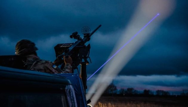 Масована атака дронами та ракетою по Україні