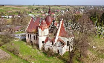 Аварійний костел Марії Магдалини з історією майже в 100 років передадуть у власність Солонківської громади