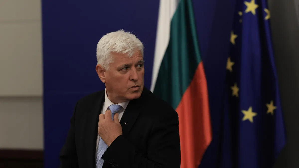Болгарський міністр охарактеризував війну Росії та України як гібридну та висловив сумнів щодо походження дронів, що атакували кораблі