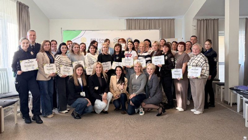 Фахівці соціальної сфери та поліції Стрийщини розробили алгоритм реагування на випадки домашнього насильства