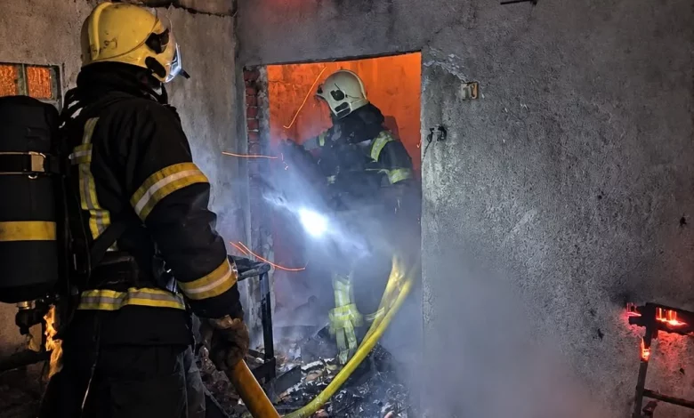У селі Рудківці внаслідок пожежі у будівлі з балонами знищено автомобіль