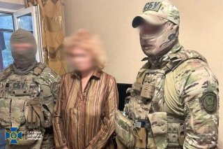 Контррозвідка затримала жінку, яка коригувала удари по волонтерських центрах у Дніпрі
