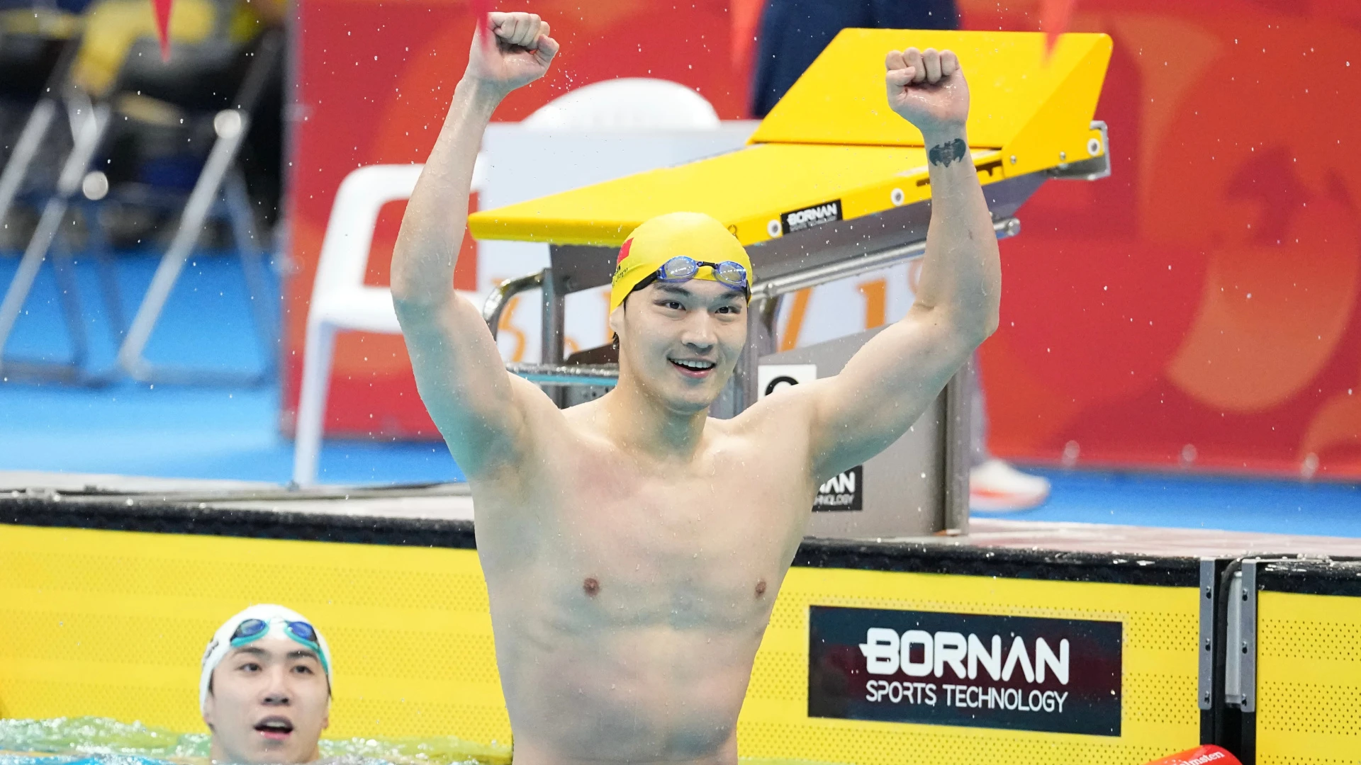 Китайський олімпійський чемпіон встановив новий світовий рекорд у плаванні на спині на дистанції 50 метрів
