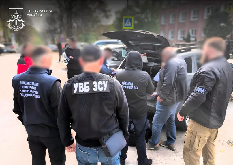 Львівська лікарка та її спільник пропонували військовому оплату за уникнення служби на фронті