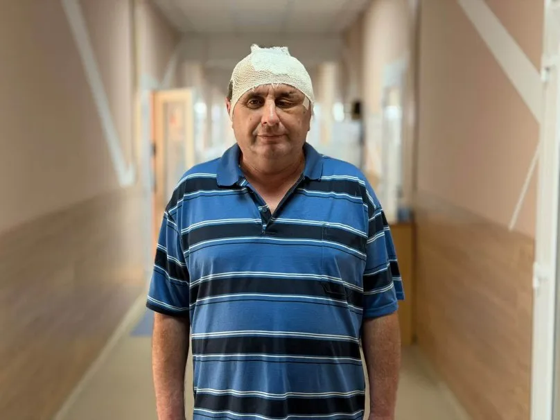 Львівські медики успішно відновили зір 55-річному трактористу, тяжко хворому на рідкісну пухлину ока