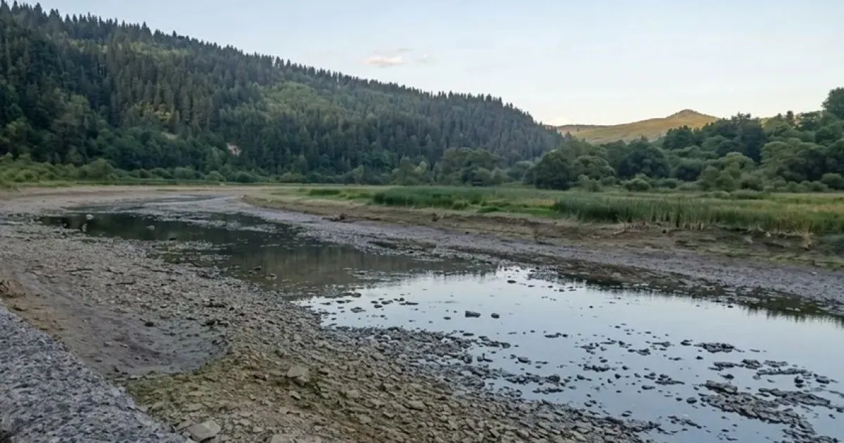 На річках Львівщини очікується подальше зниження рівня води