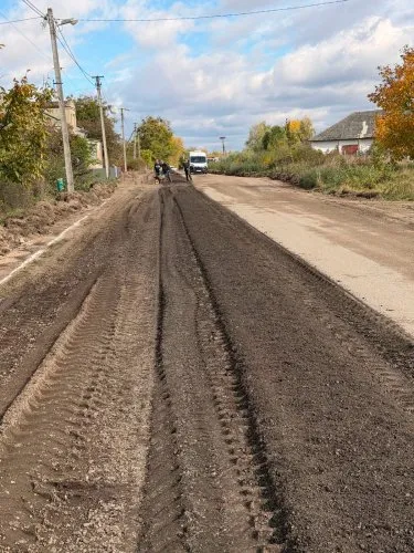 На Самбірщині відремонтують близько 3 км дороги між двома селами