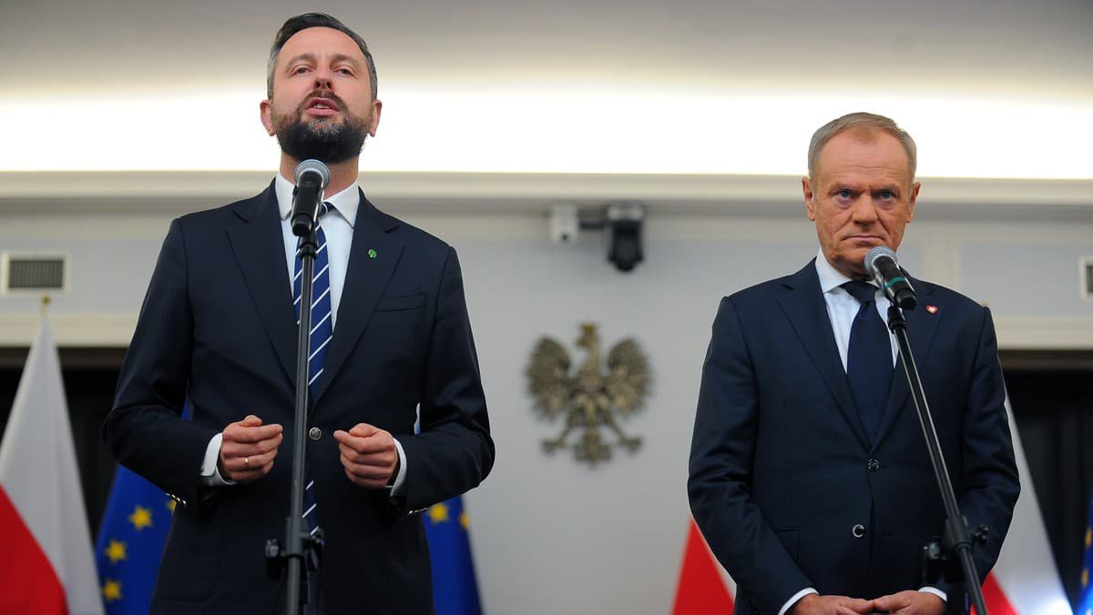 Нові подробиці ймовірного замаху на прем'єра та міністра оборони Польщі