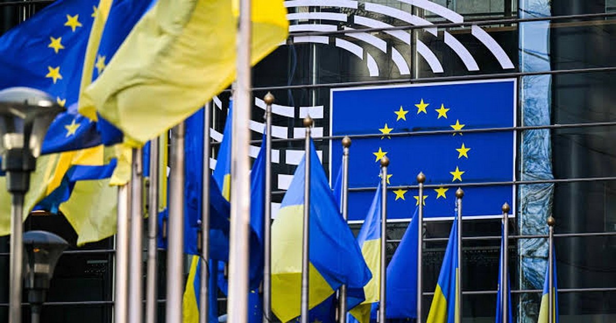 Новини дня: відкриття нових кластерів, подробиці "мирного плану" Трампа та морські атаки Росії