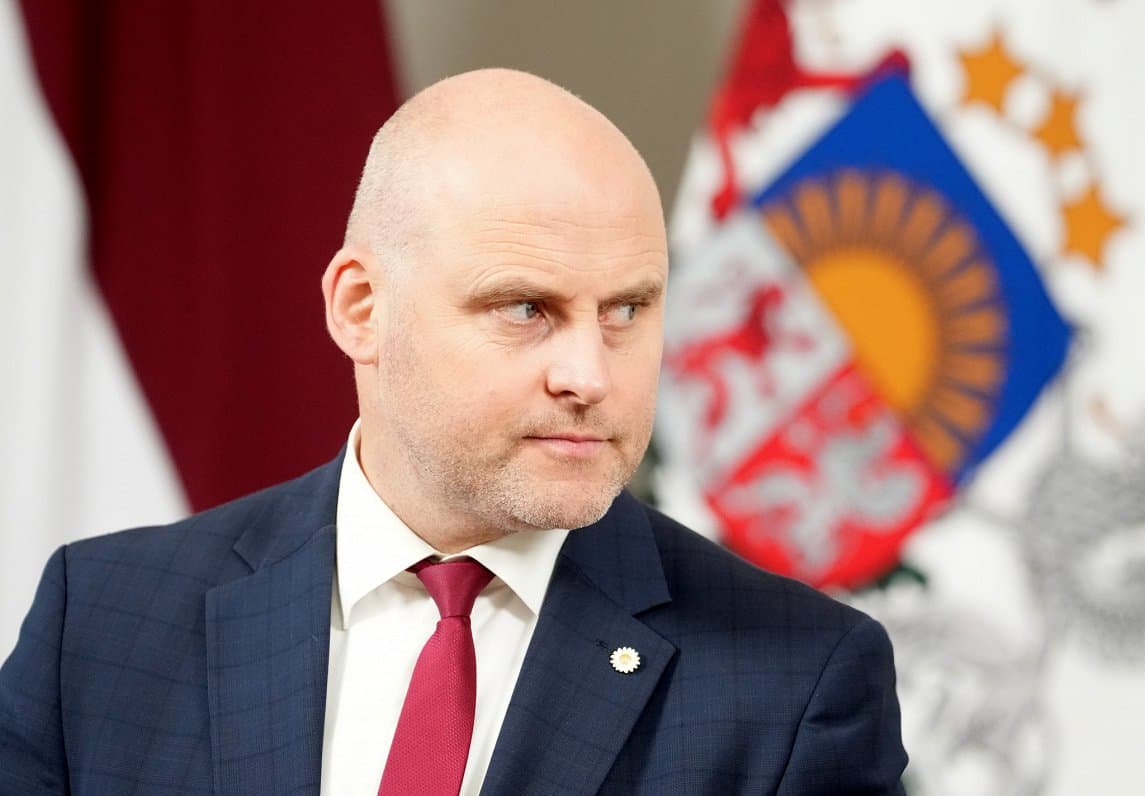 Прем'єр Латвії відтермінував переговори про формування нового уряду на тиждень
