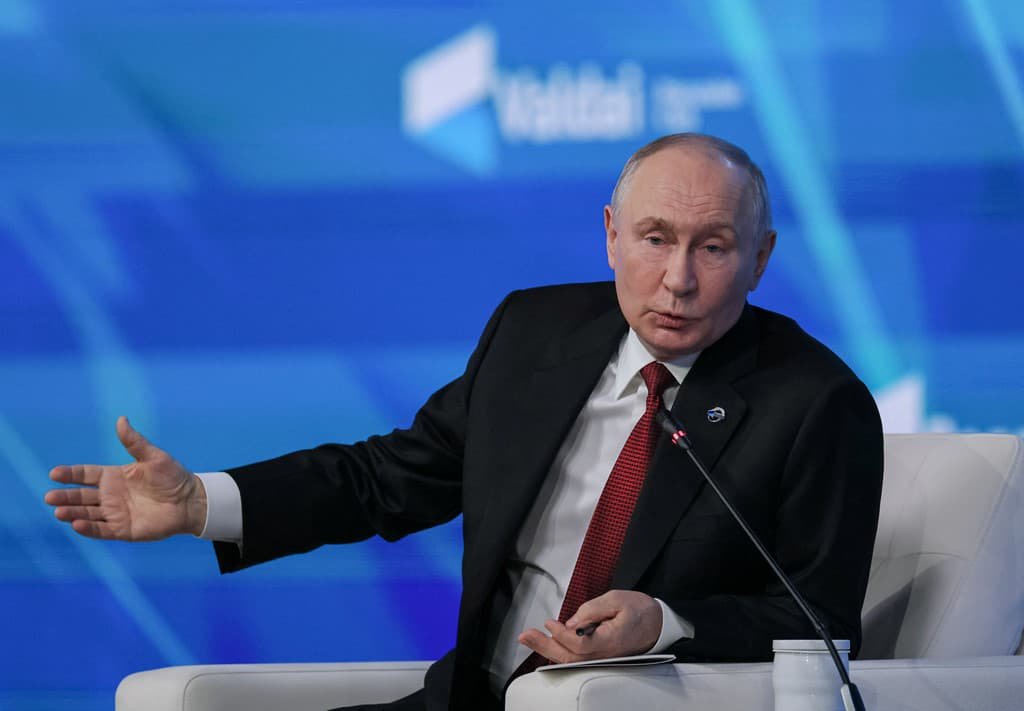 Путін заявив про можливість використання всіх видів озброєння у разі нападу на Калінінград