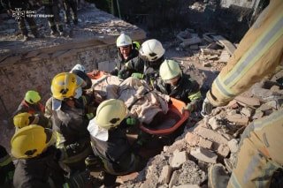 Ракетний удар Х-101 по житловому будинку в Прилуках забрав життя 19 осіб