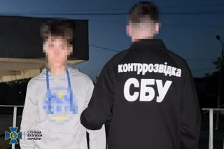 СБУ затримала підлітка, який виготовив вибухівку для терористичного акту