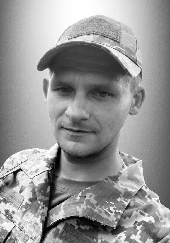 Щодня о 9:00 - національна хвилина мовчання на вшанування пам’яті загиблих українців.