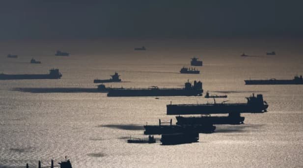 США планують пом'якшити санкції щодо суден "тіньового флоту" - Reuters