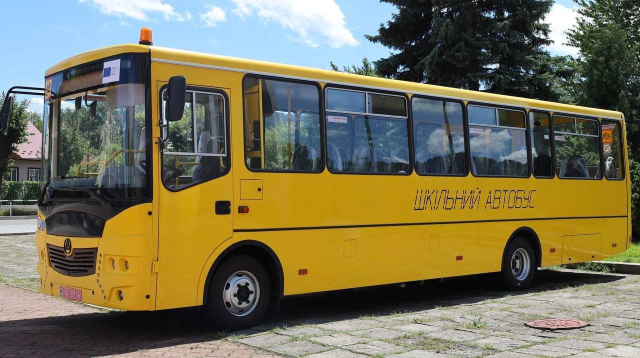У Стрию можуть змінити формат навчання через проблеми з підвезенням школярів