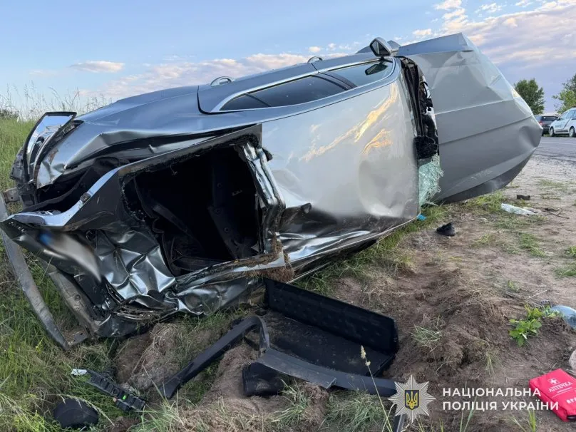 Суд призначив штраф водію Škoda, який у стані алкогольного сп’яніння перевернув автомобіль з малолітнім сином всередині