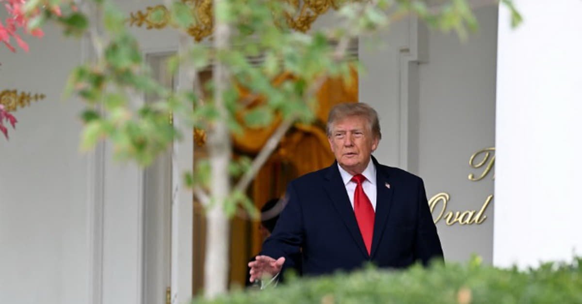 Трамп підтримує Лукашенка, вибух на зброярському заводі в Іспанії та скандал з плагіатом прем'єра Литви: основні новини дня