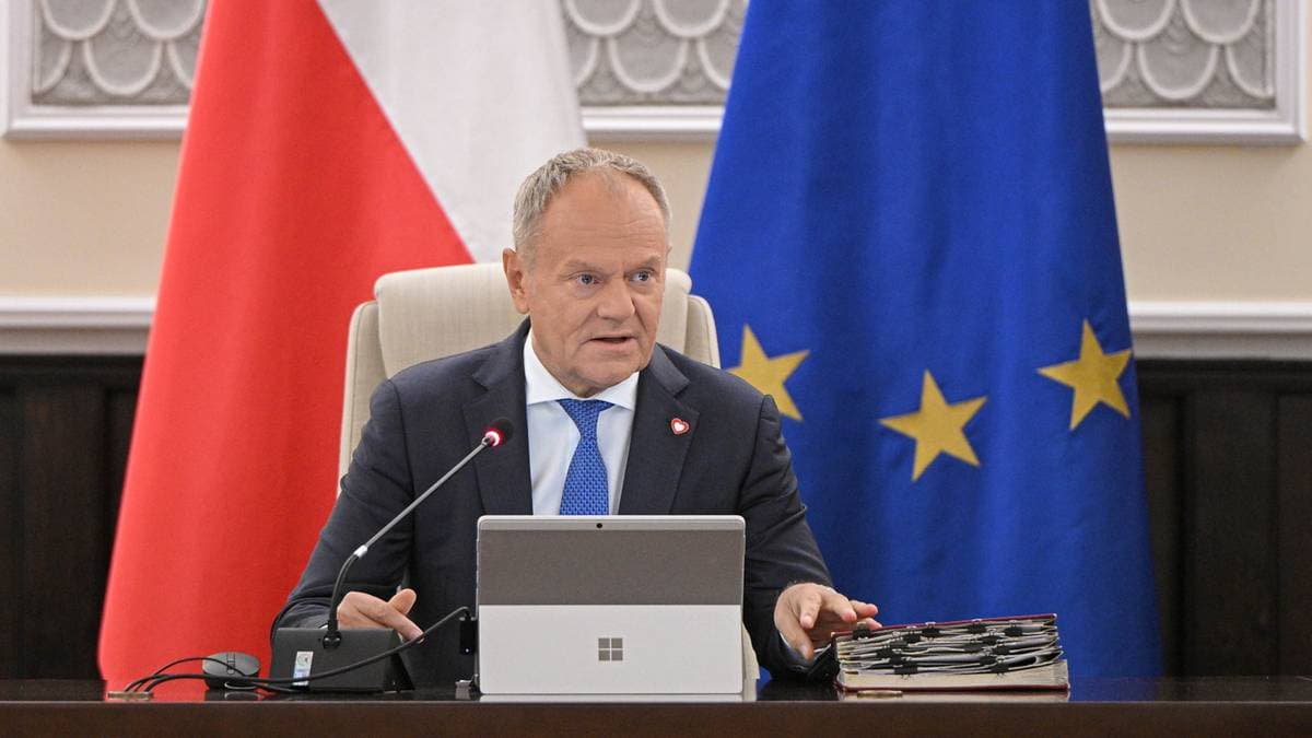 Туск: Польща не долучається до переговорів про Україну в Осло