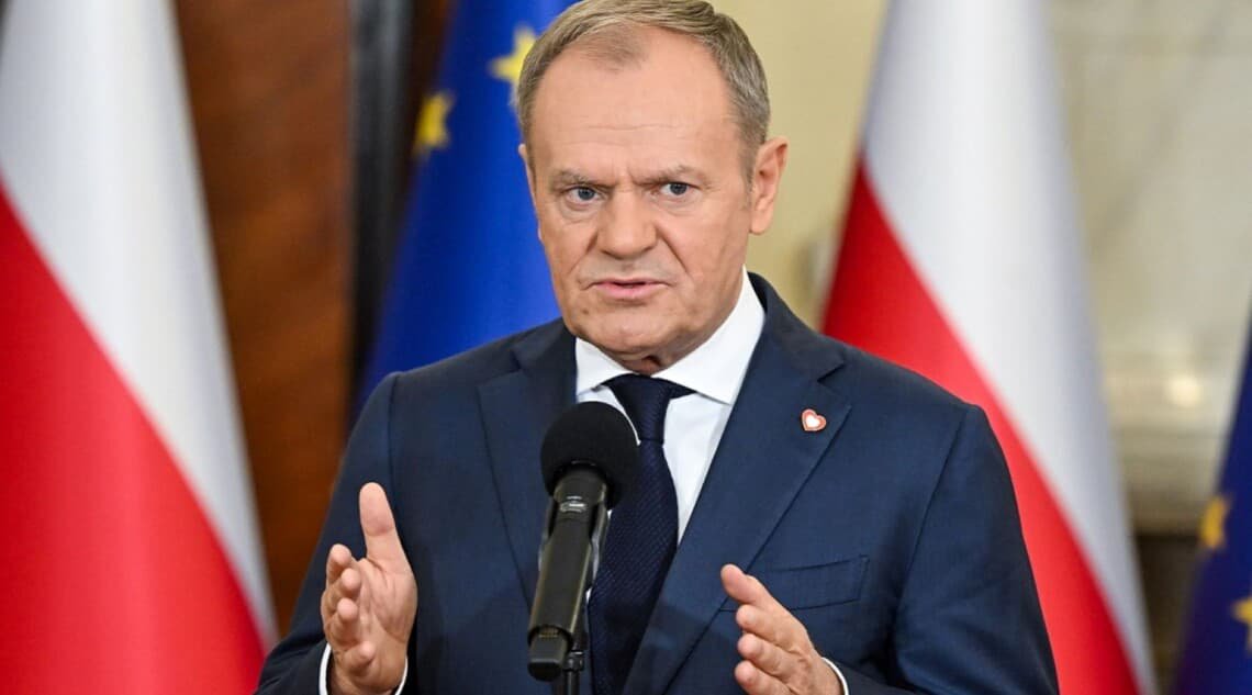 Туск: звинувачення України у відповідальності за війну є несправедливими