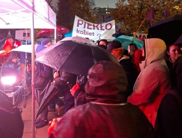 У 28 містах Польщі відбуваються протести на підтримку права на аборт