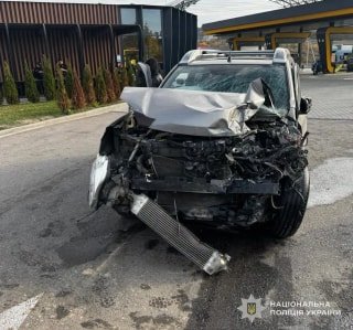 У Давидові сталася ДТП за участю вантажівки DAF та Nissan X-Trail: один водій госпіталізований