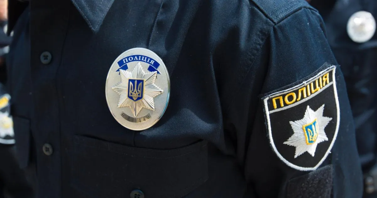 У Городку мешканець не отримав увʼязнення за побиття поліцейського та використання його пістолета під час інциденту