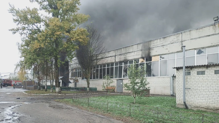 У Харківській області під час ворожої атаки постраждало транспортне підприємство: 5 людей отримали тяжкі опіки
