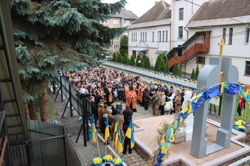 У Ходорові презентовано Алею Слави на честь загиблих та зниклих безвісти Захисників України