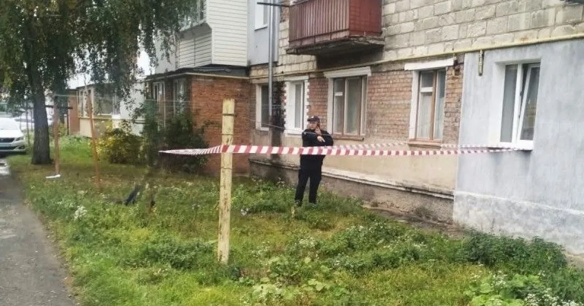 У Львівській області військовослужбовець ТЦК отримав поранення шиї через напад невідомого чоловіка, наразі перебуває в реанімації
