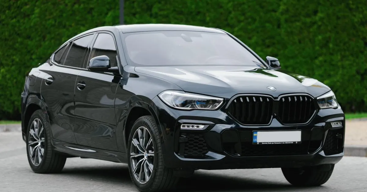 У Львівській області жінка намагалася реалізувати чужий BMW X6 за 215 тисяч гривень через OLX