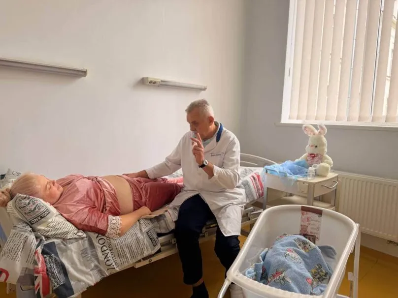 У Львові 35-річна жінка стала матір'ю після успішних операцій на пухлині та грижі