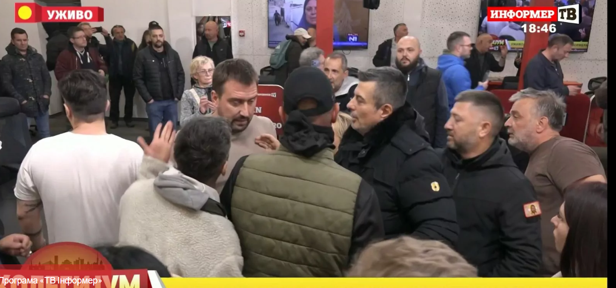 У Сербії "Студентський список" виступив із засудженням втручання у медіа після блокування телеканалу натовпом