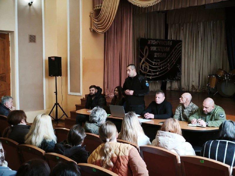 У Жидачеві провели зустріч із родинами військових, зниклих безвісти або в полоні