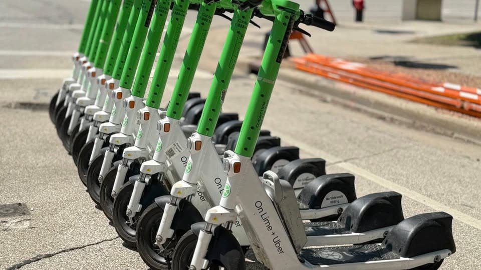 Угорщина впроваджує нові правила для користувачів електросамокатів