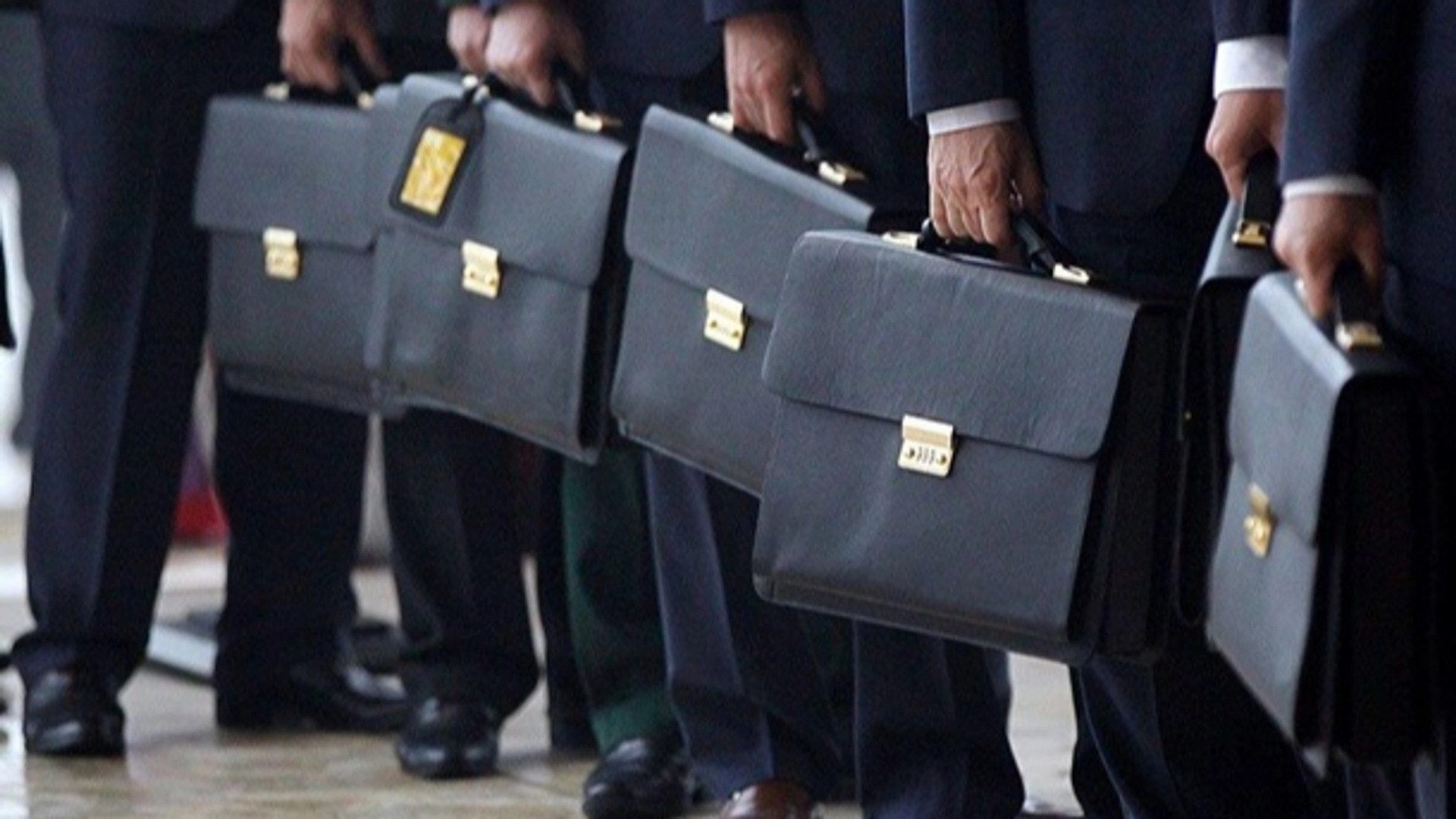 Уряд оголосив про скорочення чотирьох тисяч вакантних посад у державному апараті