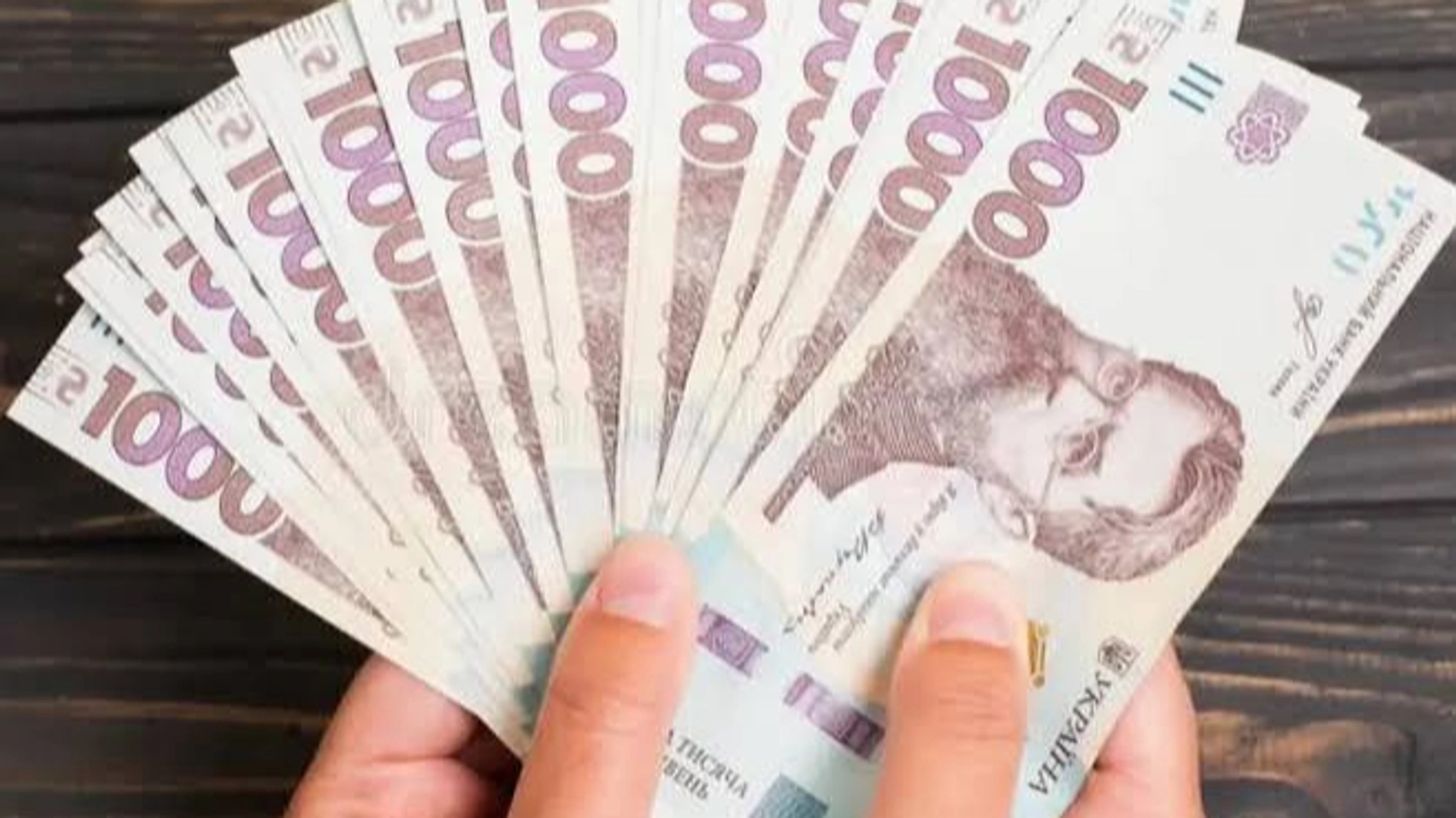 Уряд розширює державну програму автономного живлення для багатоквартирних будинків