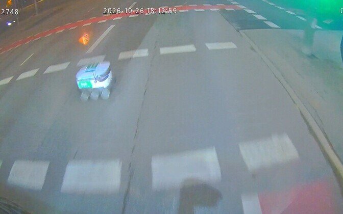 В Естонії робот-кур'єр став учасником ДТП з автобусом і залишив місце аварії
