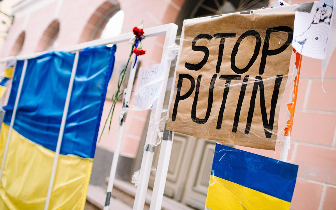 В Естонії винесли вирок чоловіку за наругу над прапором України