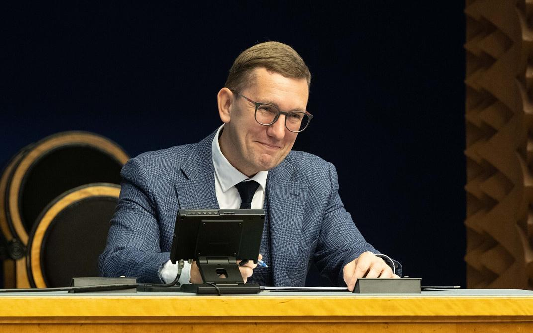 В парламенті Естонії розпочалось голосування за вотум недовіри уряду