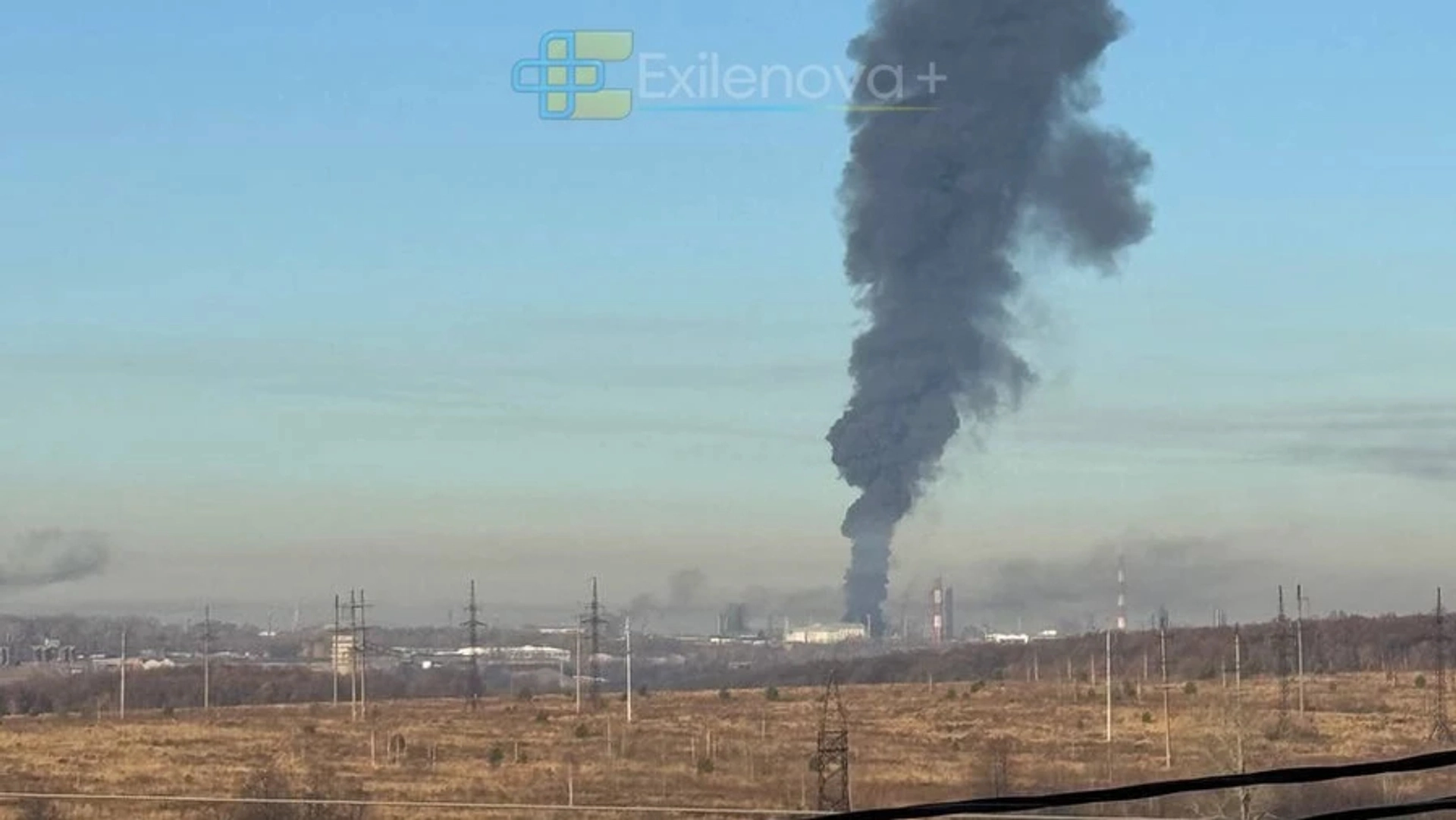 В Уфі внаслідок атаки дронів загорівся нафтопереробний завод: постраждала ключова установка