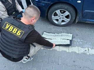 В Закарпатті затримали посадовця, який отримав хабар за сприяння в переведенні з тилу