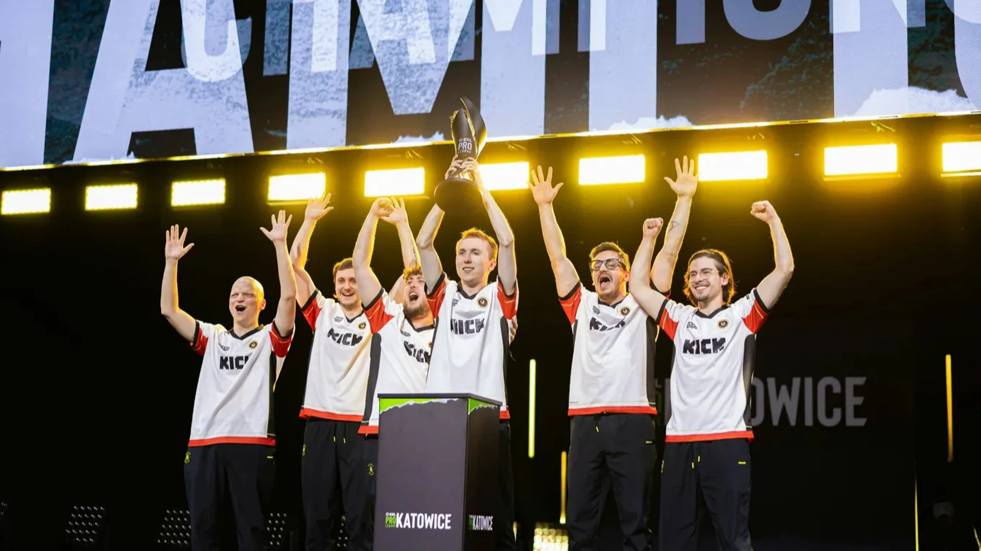 Vitality здобули перемогу над MOUZ у фіналі ESL Pro League Season 24 та стали чемпіонами турніру