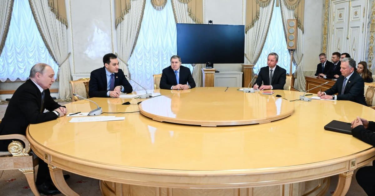Віткофф зустрівся з Путіним, Польща посилила напруження, обмеження Starlink: головні новини дня