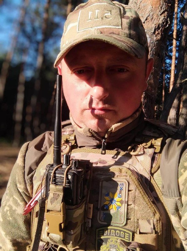 Військовослужбовця зі Славська нагородили за відданість службі: почесна відзнака для водія 1-ї батареї БпАК Мар’яна Яциковича