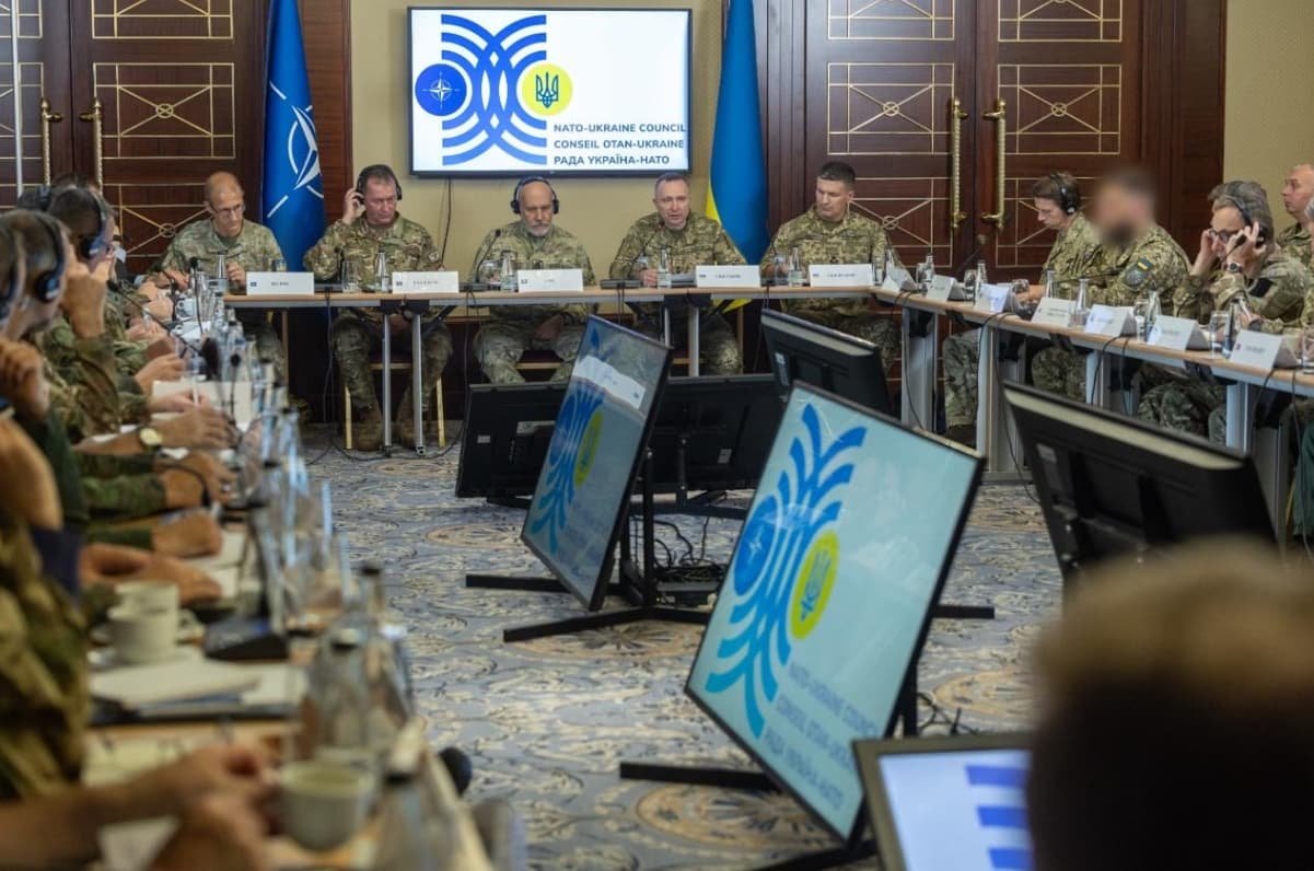 Візит Військового комітету НАТО до Києва: рішуча реакція на агресію Росії