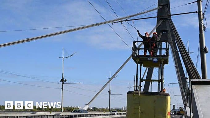 Європейський посол прокоментувала ракетний удар Росії по Північному мосту в Києві