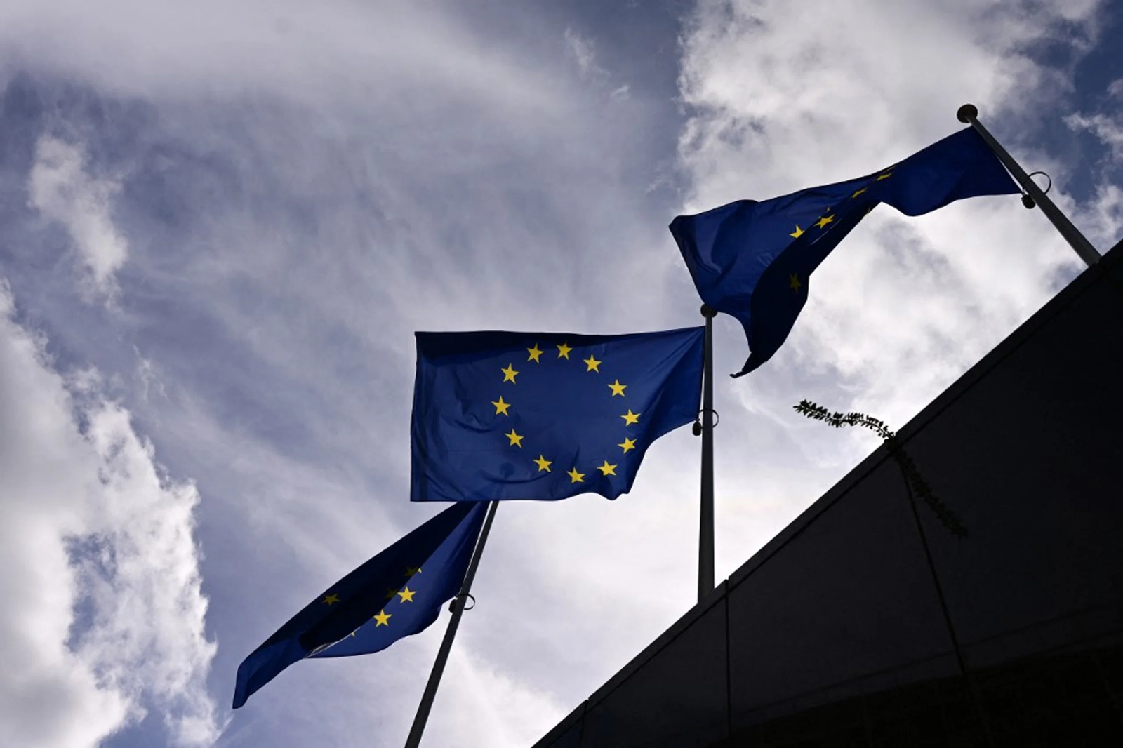 Європейський Союз продовжив санкції проти Росії за гібридні дії ще на рік
